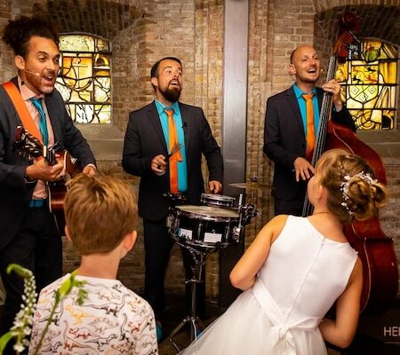 Moon About live 2021 RCM 600br Moon About live 2021 RCM 600br